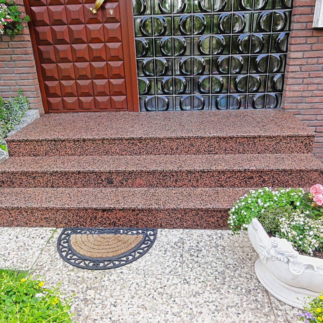 Treppen und Fensterbänke aus Naturstein aus Hamburg Bramfeld